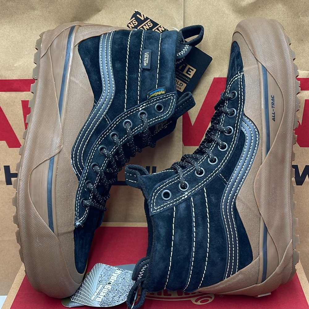 Vans Men’s Sk8-Hi Dip Mte-2
Black/Gum
VN0009QKB9M
Boots Cold Weather Sneakers - Picture 10 of 16